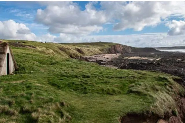 wales-freshwater-west-beach-cliffs